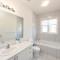 Stylish Home in Waterdown Stylish Home in Waterdown
