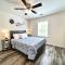Beach House Cape May just 1 block from the Bay & a Short 5 minutes walk, Sleeps 19 - كيب ماي