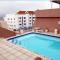 Fully equipped self-catering 6 sleeper unit