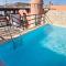 Homes of Spain, Apartamentos Paraíso, Ed Palmerston, Atico O, Suite con Piscina Privada en solárium, vistas al mar, a 50 m de la playa, WIFI