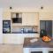 5 Bedroom Beautiful Home In Zaton