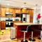 Seattle Home with 2 bedrooms a King bed Queen bed and an Extra Sofa Bed Located 10 minutes from SeaTac Airport and 20 minutes from Downtown