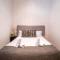 Comfortable and huge 4BD - 2BTH Rambla Catalunya