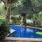 Amor Deluxe Suite with Swimming Pool Access - Hidden Paradise