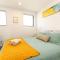 Modern 2 bedroom by Hagley Park