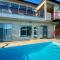 Villa Sea-Esta Luxury heated pool villa built 2024