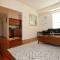 Stylish Apartment in Malden 20 Min from Boston #2