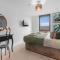 Apartment 47 with Free Secure Parking and Onsite Gym