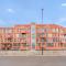 Apartment 47 with Free Secure Parking and Onsite Gym