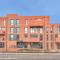 Apartment 47 with Free Secure Parking and Onsite Gym