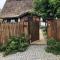 REETDACH FERIENHAUS IN GĄSKI MIT GEPFLEGTEM GARTEN - Gąski