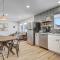 Tonka Heights Remodeled Oasis BBQ Hot Tub