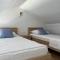 Apartman I & R