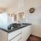 Porta Tufi Luxury Apartment with Private Parking! - Siena