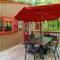 Hot Tub, Fire Pit, Grill, Deck w Resort Amenities