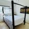La Fenice Beachfront with King Beds