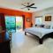 La Fenice Beachfront with King Beds