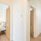 Cosy Two Bedroom Apartment in Excellent Location