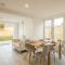 Beautiful and Spacious Cambridge Home with Free Parking & Garden!