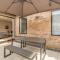 Luxury 2 Bedroom Apartment with AC and Parking