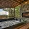 Endless Views~ Movie Theater ~ Hot Tub ~ Game Room