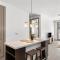 3BR Modern Cozysuites Town Lake Waterfront 2&3