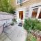 Charming & Spacious House With FREE PARKING
