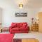 Charming & Spacious House With FREE PARKING