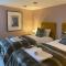 Hamilton-The Alexander suite luxury holiday let's - Scorton