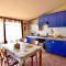 Iss Travel- Casa Pustinu, 2 bedroom-apartment with air conditioning and private garden