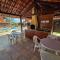 Chalé Aconchegante com Vista para Piscina