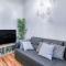 TWO Modern Apartment Minutes to NYC