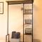 Stylish-2BR, Boutique property, 5min to ManAirport