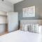 Landing - Modern Apartment with Amazing Amenities (ID2703X30) - أنهايم