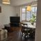 Beautiful 4 bedroom house 7 minutes from Luton Airport