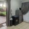 Zhantique Guest House Unit 6 - Boksburg