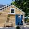 1670 Farmhouse near beach with hot tub & sauna - Barnstable