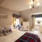 Ness Castle Lodges - 因弗内斯