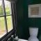 Cornwall Woodland Shepherds Hut - Dennis Hut