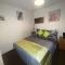 Lovely double room with private bathroom and Double room with shared toilet & PARKING FREE - 爱丁堡