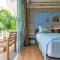 Arkbar Beach Club & Resort
