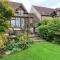 Sweet Modern Country Cottage with Garden - Frome