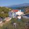 Apartments with parking spaces Splitska, Brac - 21974
