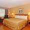 Super 8 by Wyndham Gananoque - Country Squire Resort