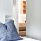 Modern 3BR retreat with Sauna - The Loft