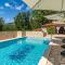 Lovely Apartment In Jadranovo With Wifi
