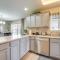 Branson Condo with Pool about 3 Mi to Silver Dollar City