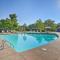 Branson Condo with Pool about 3 Mi to Silver Dollar City