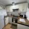 194, Belle Aire, Hemsby - Two bed recently renovated chalet, sleeps 4, pet friendly, free Wi-Fi and bed linen and towels included