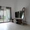 Beautiful villa five minutes from Coral Bay beach!
